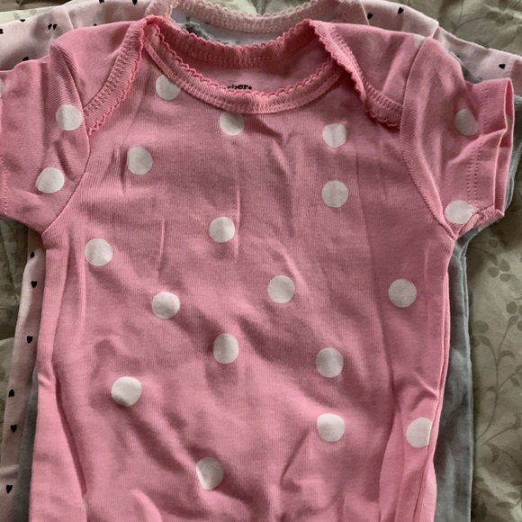 🧁Baby Girl Onesies & Socks “CUPCAKES!” Baby Girl Gift Set - 4ct Box - Picture 11 of 11